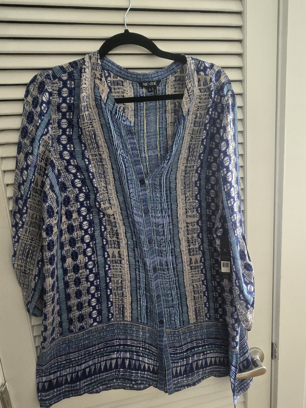 NWT NIC+ZOE Blue and Cream Printed Top